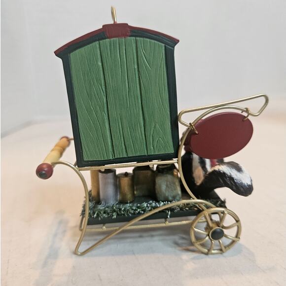 DISCOUNTED! NEW Hallmark 2007 "HOPPY Holidays Decor & More" Kringlewood Farms - Picture 6 of 10